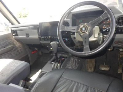 TOYOTA LAND CRUISER