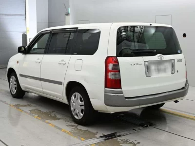 TOYOTA SUCCEED