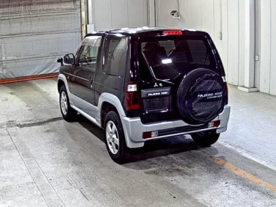 MITSUBISHI PAJERO MINI