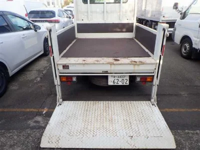 TOYOTA DYNA