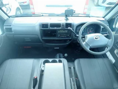 MAZDA BONGO VAN