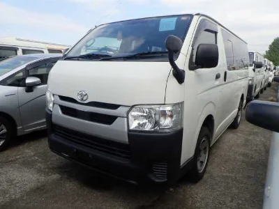TOYOTA HIACE VAN