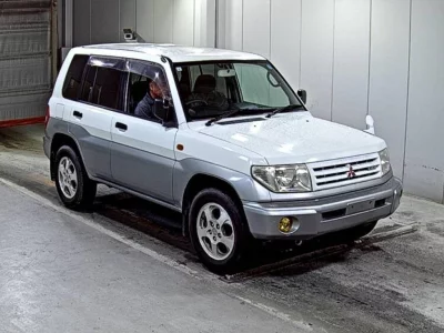 MITSUBISHI PAJERO IO