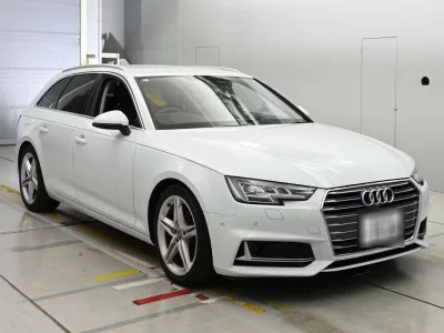 AUDI A4 AVANTE