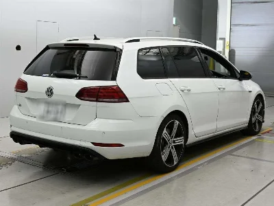 VOLKSWAGEN GOLF R VALIANT