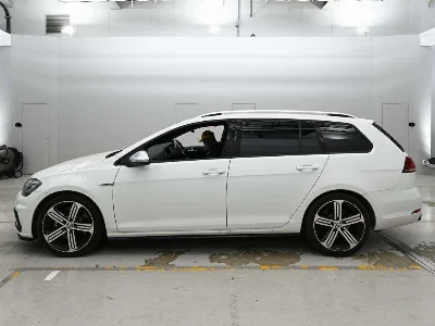 VOLKSWAGEN GOLF R VALIANT