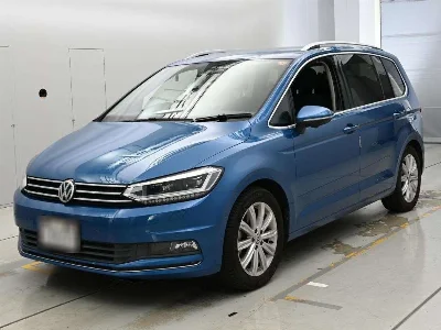 VOLKSWAGEN GOLF TOURAN