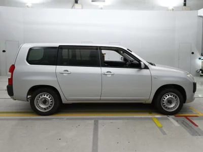TOYOTA SUCCEED