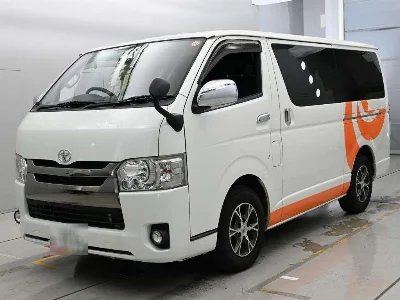 TOYOTA REGIUS VAN