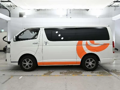 TOYOTA REGIUS VAN