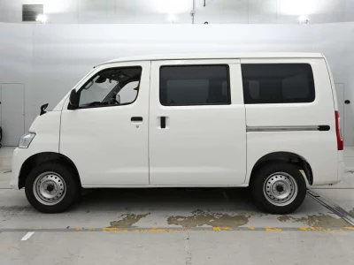 TOYOTA TOWN ACE VAN