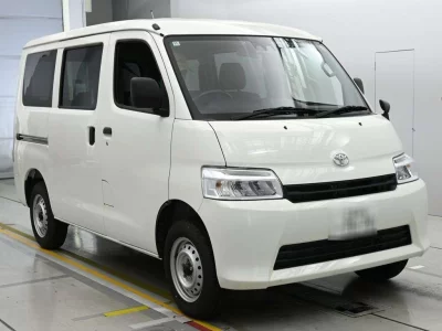 TOYOTA TOWN ACE VAN