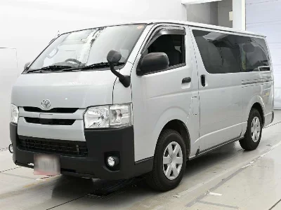 TOYOTA REGIUS VAN