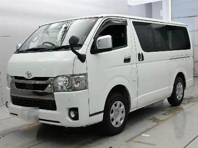 TOYOTA HIACE VAN