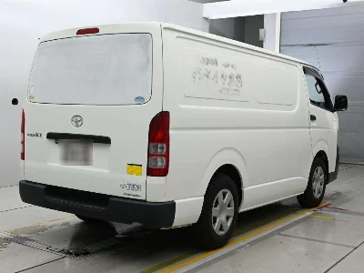 TOYOTA REGIUS VAN