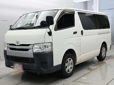 TOYOTA REGIUS VAN