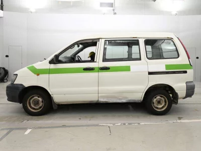 TOYOTA TOWN ACE VAN