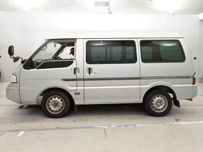 MAZDA BONGO VAN
