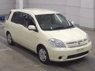 TOYOTA RAUM