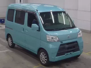 TOYOTA PIXIS VAN