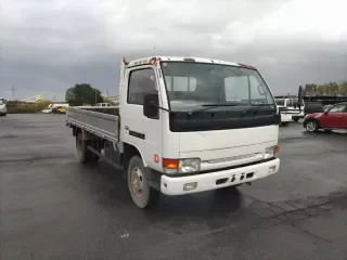 NISSAN UD