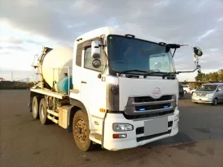 NISSAN UD
