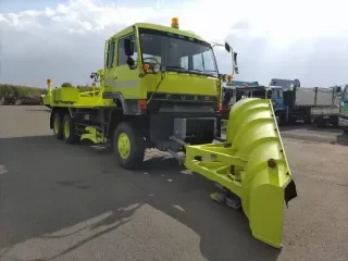 MITSUBISHI TRUCK