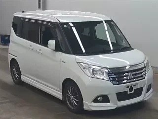 MITSUBISHI DELICA D2