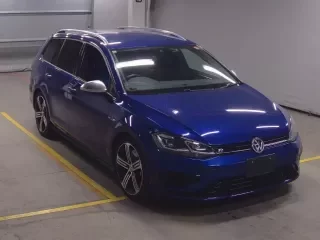 VOLKSWAGEN GOLF R