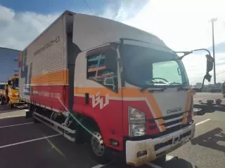 ISUZU FORWARD