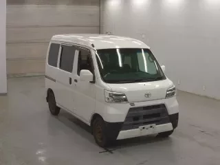 TOYOTA PIXIS VAN