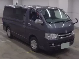 TOYOTA REGIUS VAN