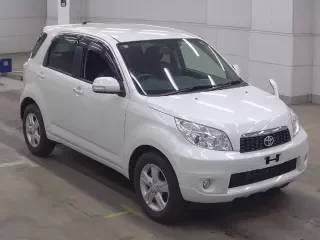 TOYOTA RUSH
