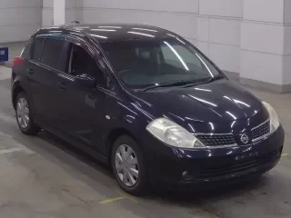 NISSAN TIIDA
