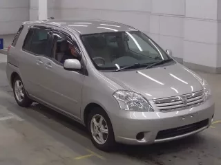 TOYOTA RAUM