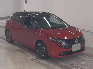 NISSAN AURA