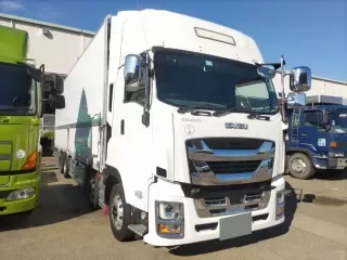ISUZU GIGA