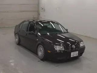 VOLKSWAGEN BORA