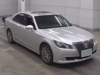 TOYOTA CROWN MAJESTA