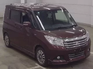 MITSUBISHI DELICA D2