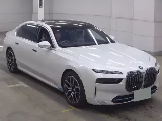 BMW I7