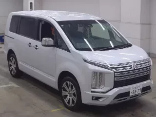 MITSUBISHI DELICA D5