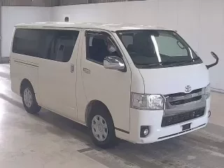 TOYOTA REGIUS VAN