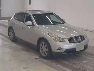 NISSAN SKYLINE CROSSOVER