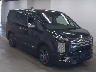MITSUBISHI DELICA D5
