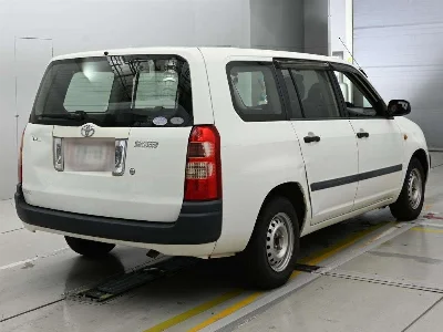 TOYOTA SUCCEED
