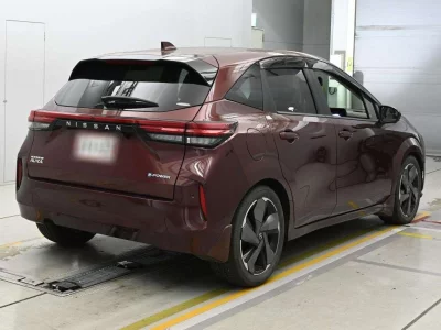 NISSAN AURA