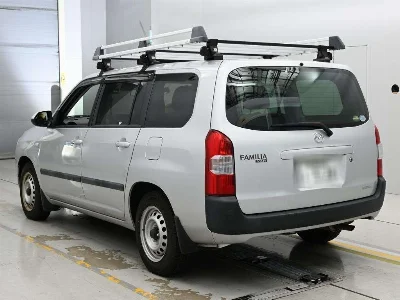 MAZDA FAMILIA VAN