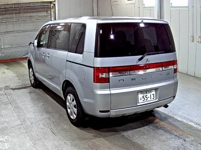 MITSUBISHI DELICA D5