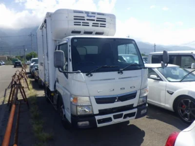 MITSUBISHI CANTER